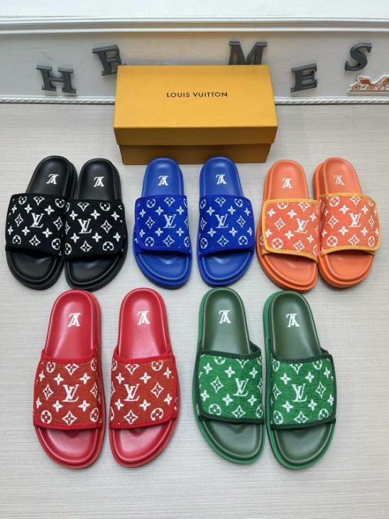 Picture of Louis Vuitton Slippers _SKULVsz38-46mnf04321331